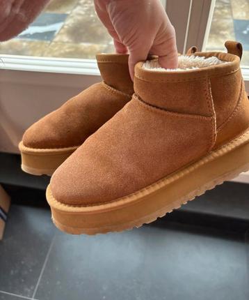 UGG: leuk laag model bruin 38 beschikbaar voor biedingen