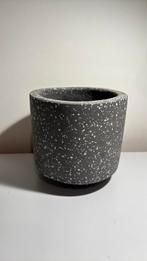 Terrazzo betonnen bloempot - middelgroot, Ophalen, Zo goed als nieuw