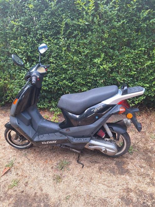 Keeway 50cc B klasse 2 takt 1500 klm start en rijd goed, Fietsen en Brommers, Brommers | Puch, Zo goed als nieuw, Ophalen of Verzenden