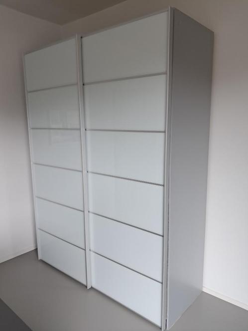 Kleerkast grijs met (matglazen) schuifdeuren, Huis en Inrichting, Kasten | Kleerkasten, Gebruikt, 200 cm of meer, 150 tot 200 cm
