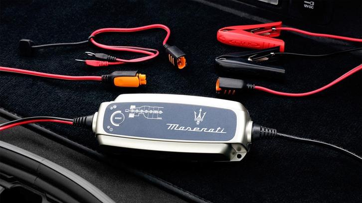 Maserati battery charger and maintainer, Auto-onderdelen, Accu's en Toebehoren