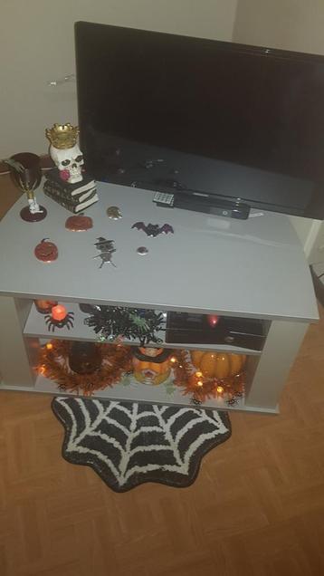 Kastje op wieltjes  beschikbaar voor biedingen