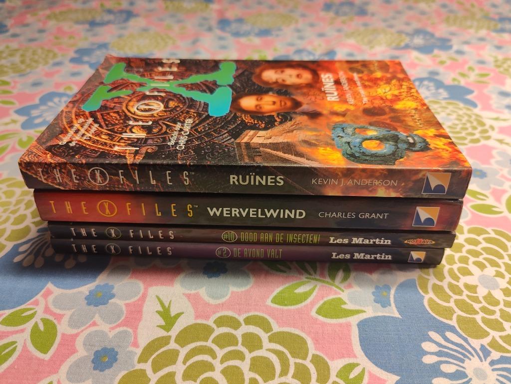 Lot 4 boeken the X files, Ophalen of Verzenden