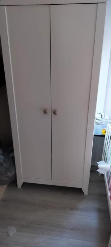 Kleerkast IKEA beschikbaar voor biedingen