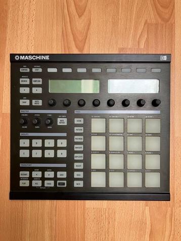 Native Instruments Maschine MK1 Audio Controller Drum Machin, Enlèvement ou Envoi, Comme neuf