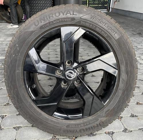 Winterbanden Uniroyal op Nissan velgen, Auto-onderdelen, Banden en Velgen, Banden en Velgen, Winterbanden, 17 inch, 215 mm, Personenwagen