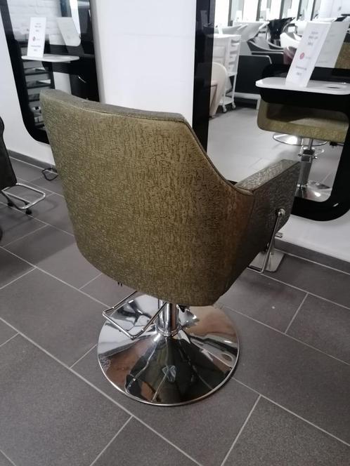 Chaise de coiffure SILVIA GOLD (avec défaut), Bijoux, Sacs & Beauté, Beauté | Soins des cheveux, Comme neuf, Autres types, Enlèvement