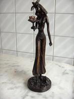 vrouwenbeeldje met ruiker, Enlèvement ou Envoi, Utilisé