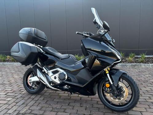 Honda Forza 750, Motoren, Motoren | Honda, Bedrijf, Toermotor, meer dan 35 kW, 2 cilinders, Ophalen