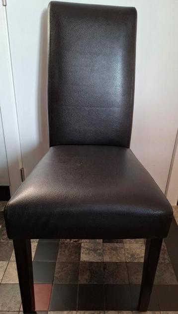 GRATIS: 4 eetkamerstoelen in bruin imitatieleer beschikbaar voor biedingen