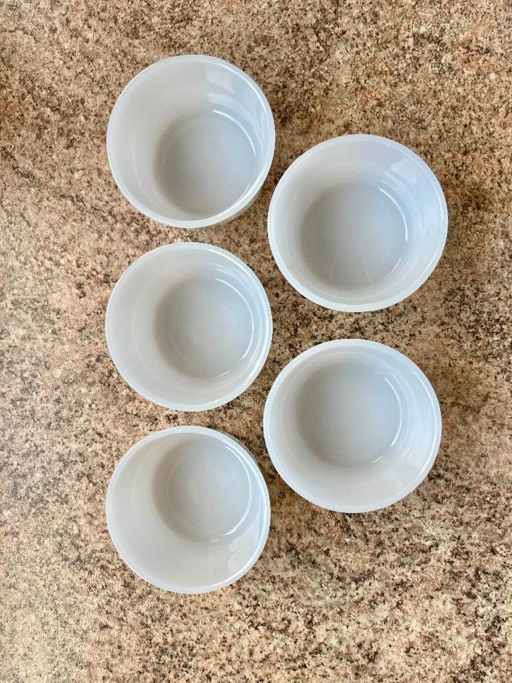 Glasbake vintage ovenschaaltjes/vlakommetjes - 5 stuks, Huis en Inrichting, Keuken | Servies, Zo goed als nieuw, Kom(men), Effen