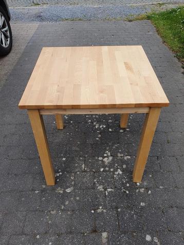 Table carrée Ikea Bois massif 74 cm, Maison & Meubles, Tables | Tables à manger, 50 à 100 cm, Carré, Enlèvement, Utilisé