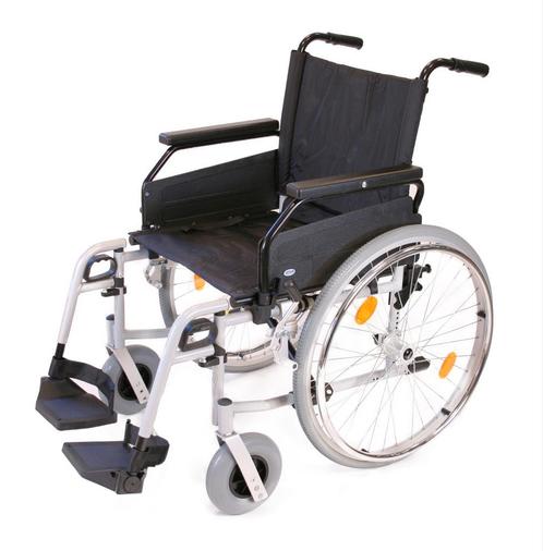 Rolstoel met voetsteun (gratis verzending), Diversen, Rolstoelen, Nieuw, Ophalen of Verzenden