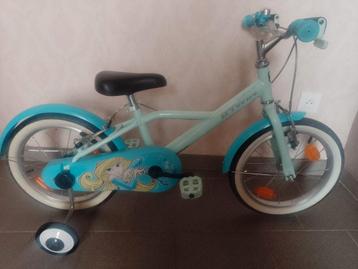 Te koop nieuwe B'Twin Decathlon 16 inch meisjesfiets beschikbaar voor biedingen