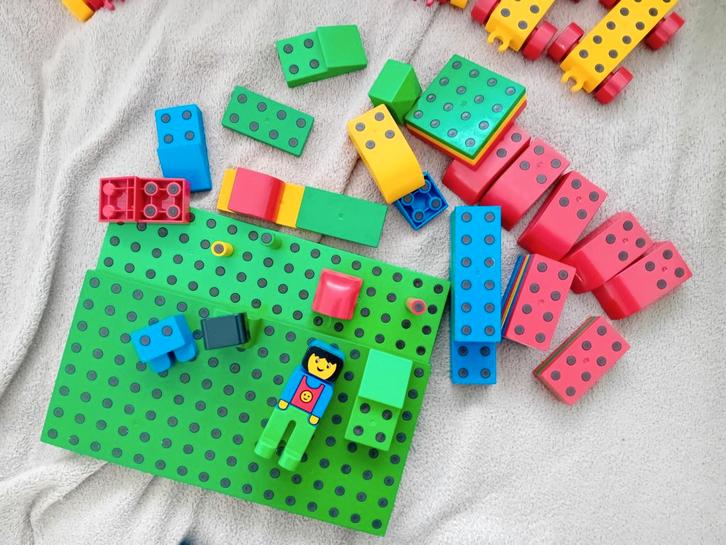 179 stuks Magnetico blokken die  Magnetisch aan elkaar, Kinderen en Baby's, Speelgoed | Bouwstenen, Zo goed als nieuw, Ophalen of Verzenden