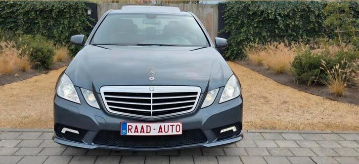 Mercedes-Benz E-Klasse 149.000, Auto's, Mercedes-Benz, Bedrijf, Te koop, E-Klasse, Diesel, 5 deurs, Automaat, Blauw, Grijs, Leder