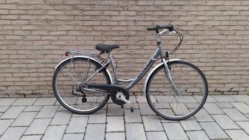 damesfiets stadsfiets lage instap  beschikbaar voor biedingen