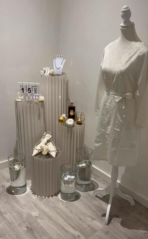 Bridalroom, Hobby en Vrije tijd, Feestartikelen | Verhuur, Nieuw, Ophalen of Verzenden