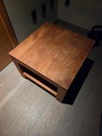 Zwaar teak bijzettafeltje, 55 à 75 cm, Enlèvement, Bois, Carré