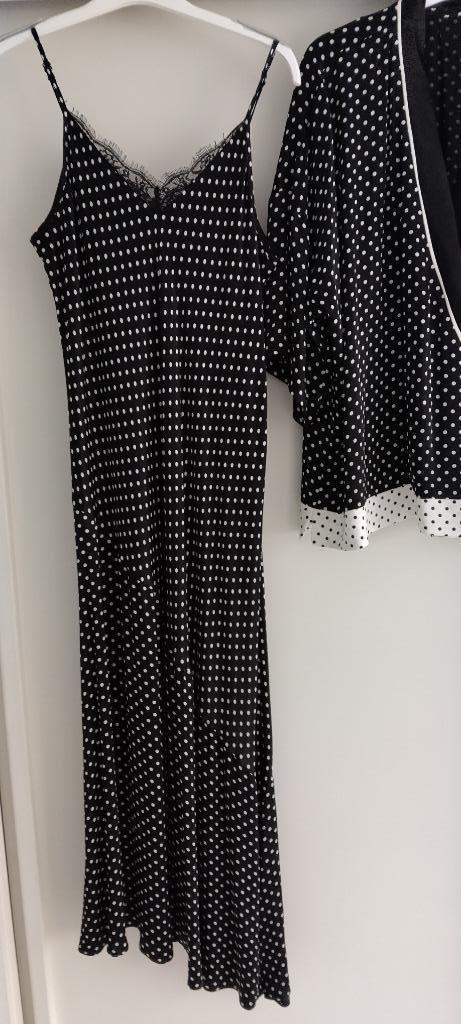 50% korting KLEED + VESTJE YESSICA PREMIUM, Kleding | Dames, Jurken, Zo goed als nieuw, Maat 38/40 (M), Zwart, Verzenden