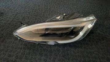 koplamp tesla model s facelift links beschikbaar voor biedingen