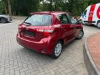Toyota Yaris 1.0L 5MT Active & Pack YOUNG, Auto's, Parkeersensor, Handgeschakeld, 5 deurs, https://public.car-pass.be/vhr/db00c257-2697-4eb0-893e-40ba17289b43