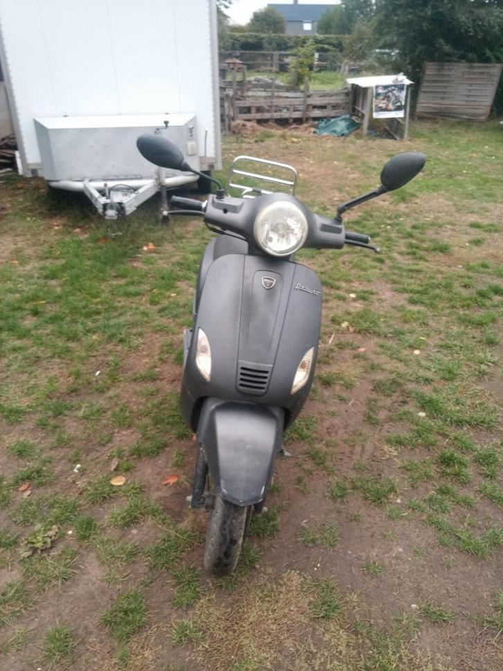 Neco model azzuro klasse A, Fietsen en Brommers, Snorfietsen en Snorscooters, Gebruikt, Overige merken, Benzine, Ophalen
