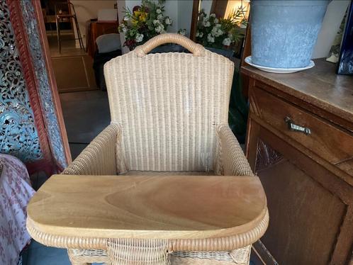 Chaise haute grand modèle jonc et rotin, pieds bambou, Kinderen en Baby's, Kinderstoelen, Gebruikt, Ophalen