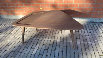 Salontafel beschikbaar voor biedingen