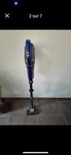 Aspirateur, balai Hyundai, Elektronische apparatuur, Ophalen, Zo goed als nieuw, Stofzuiger