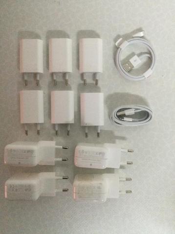 10 Apple Usb-A adapters + 2 nieuwe Usb-A <-> Lightning kabel beschikbaar voor biedingen