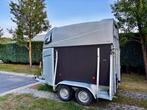 2 paards - paarden trailer - aanhangwagen - met zadelkamer, Dieren en Toebehoren, Ophalen, Gebruikt, Polyester, 2-paards trailer