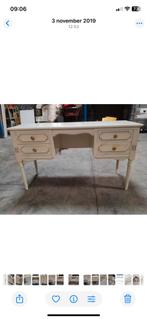 Bed met nachtkastje en bureau verguld crème kleur, Huis en Inrichting, Slaapkamer | Bedden, Ophalen, Zo goed als nieuw, Crème