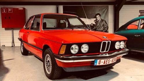 BMW 316 E21, Autos, Oldtimers & Ancêtres, Particulier, Radio, BMW, Essence, Berline, 2 portes, Boîte manuelle, Rouge, Noir, Cuir et Tissu