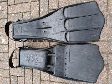 Buitenzwemvliezen posseidon maat large beschikbaar voor biedingen