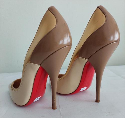 75C* Christian LOUBOUTIN escarpins authentiques (37), Vêtements | Femmes, Chaussures, Comme neuf, Escarpins, Autres couleurs, Envoi