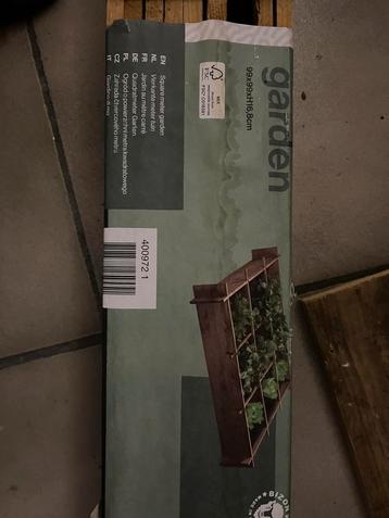 Viekrante meter moestuinbak beschikbaar voor biedingen