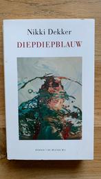 Nikki Dekker - diepdiepblauw, Ophalen of Verzenden, Zo goed als nieuw, Nikki Dekker
