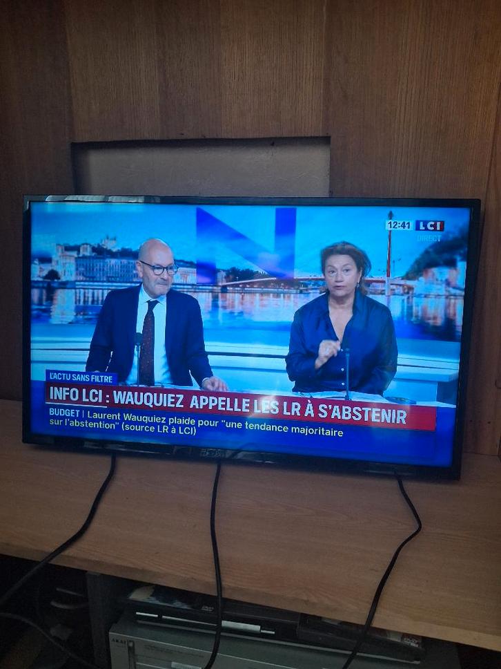 Tv 32 pouces iiyama, TV, Hi-fi & Vidéo, Télévisions, Comme neuf, LCD, 80 à 100 cm, Full HD (1080p), Autres marques, 50 Hz, Enlèvement