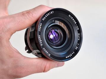 Nikkor UD 20mm f3.5, Mint* beschikbaar voor biedingen