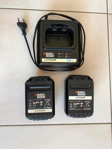 Black & Decker lader en 2 lithium batterijen, Ophalen of Verzenden, Gebruikt, Oplaadbaar