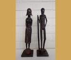 2 Afrikaanse beeldjes van man en vrouw, Antiek en Kunst, Kunst | Beelden en Houtsnijwerken, Ophalen of Verzenden