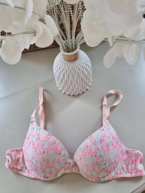 Push-up beugel BH Victoria's Secret 34A, Kleding | Dames, Ondergoed en Lingerie, BH, Roze, Ophalen of Verzenden