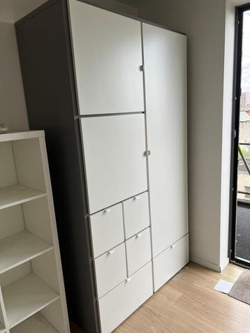 IKEA VISTHUS kledingkast beschikbaar voor biedingen