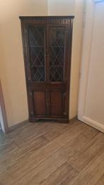 Anthieke hoekkast, Ophalen