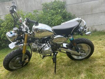 Prachtige Moto Monkey 125cc Zhenhua 287 KM  beschikbaar voor biedingen