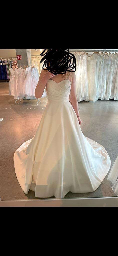Trouwkleed nog volledig nieuw, Kleding | Dames, Trouwkleding en Trouwaccessoires, Zo goed als nieuw, Ophalen