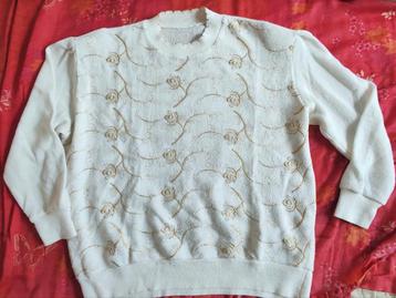 Zeer mooie trui met gouden borduursels en bloemenpatronen Ma beschikbaar voor biedingen
