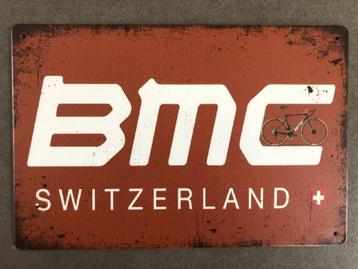 BMC Switzerland metalen vintage look wandplaat - NIEUW beschikbaar voor biedingen