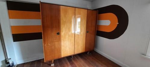 Ruime vintage kleerkast, Huis en Inrichting, Kasten | Kleerkasten, Gebruikt, 150 tot 200 cm, 150 tot 200 cm, 50 tot 75 cm, Met lade(s)